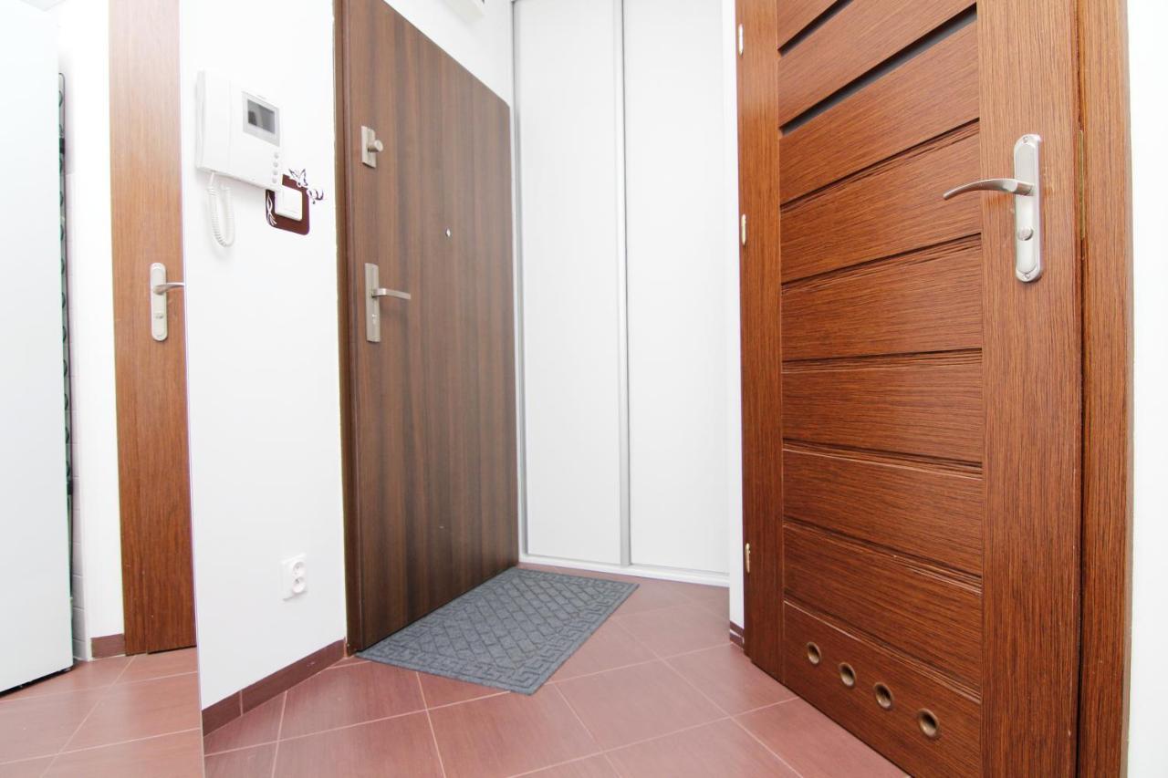 Blue River - Klimasa - Taras - Private Apartment Вроцлав Екстериор снимка